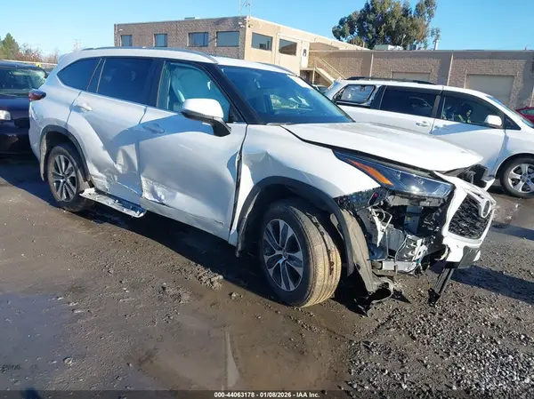 5TDKBRCH4SS654525 2025 TOYOTA HIGHLANDER - Image 1