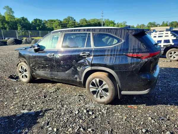 5TDKBRCH4TS703515 2026 TOYOTA HIGHLANDER - Image 2