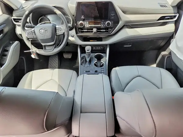 5TDKBRCH4TS723442 2026 TOYOTA HIGHLANDER - Image 8