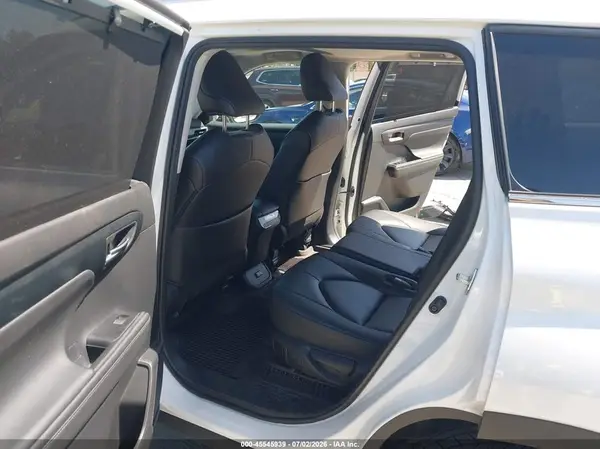 5TDKBRCH5PS119954 2023 TOYOTA HIGHLANDER - Image 8