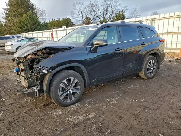 5TDKBRCH5PS120182 2023 TOYOTA HIGHLANDER - Image 1