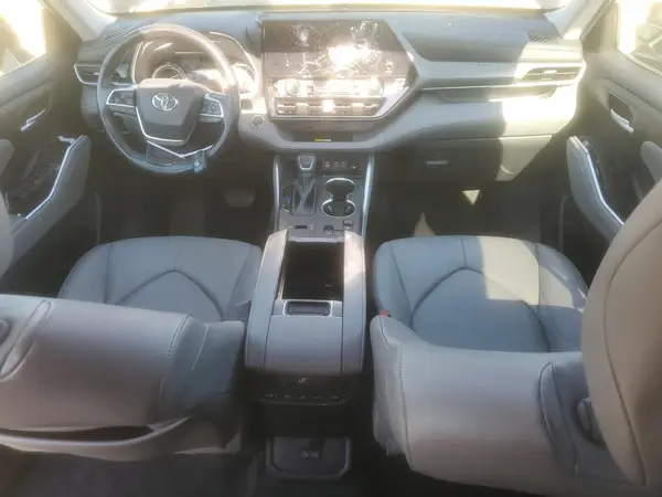 5TDKBRCH5PS132946 2023 TOYOTA HIGHLANDER - Image 8