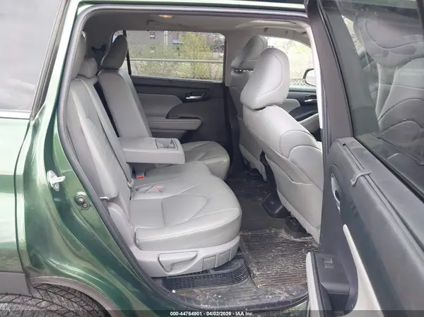 5TDKBRCH5PS565098 2023 TOYOTA HIGHLANDER - Image 8
