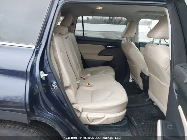 5TDKBRCH5PS600142 2023 TOYOTA HIGHLANDER - Image 8
