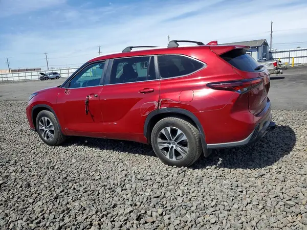 5TDKBRCH5RS610463 2024 TOYOTA HIGHLANDER - Image 2