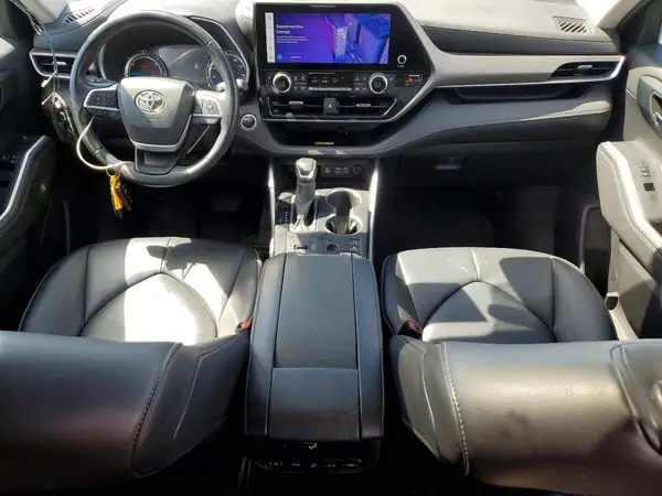 5TDKBRCH5RS610463 2024 TOYOTA HIGHLANDER - Image 8