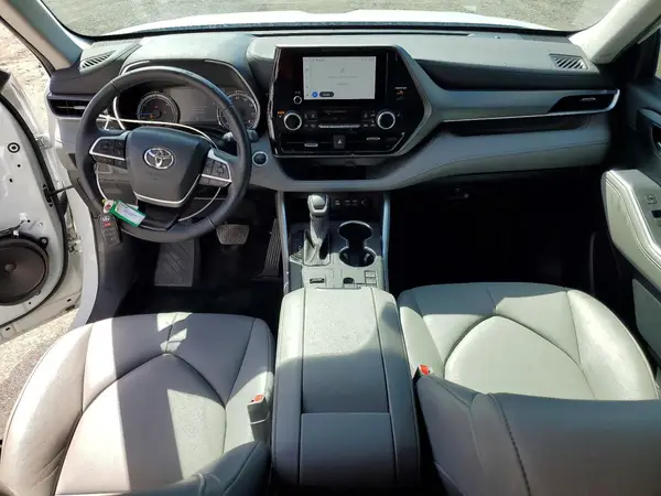 5TDKBRCH5RS615548 2024 TOYOTA HIGHLANDER - Image 8