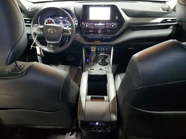 5TDKBRCH5RS638943 2024 TOYOTA HIGHLANDER - Image 8