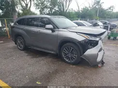 5TDKBRCH5SS649320 2025 TOYOTA HIGHLANDER