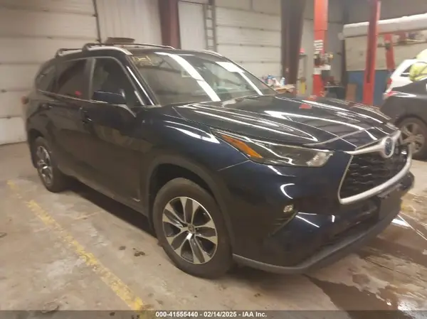 5TDKBRCH6PS118571 2023 TOYOTA HIGHLANDER - Image 1