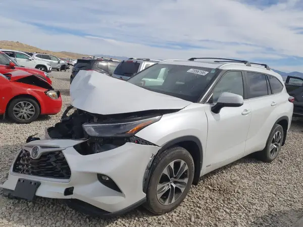 5TDKBRCH6PS121549 2023 TOYOTA HIGHLANDER - Image 1