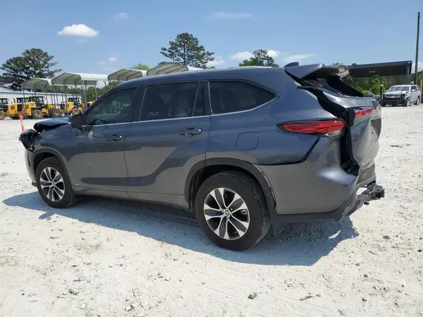 5TDKBRCH6PS134544 2023 TOYOTA HIGHLANDER - Image 2