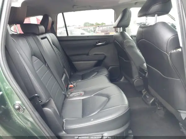 5TDKBRCH6PS584954 2023 TOYOTA HIGHLANDER - Image 8