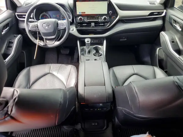 5TDKBRCH6PS588972 2023 TOYOTA HIGHLANDER - Image 8