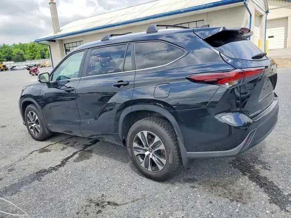 5TDKBRCH6RS609919 2024 TOYOTA HIGHLANDER - Image 2
