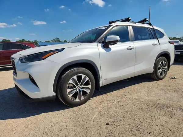 5TDKBRCH6RS614263 2024 TOYOTA HIGHLANDER - Image 1