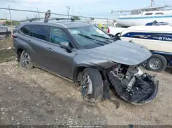 5TDKBRCH6SS662724 2025 TOYOTA HIGHLANDER