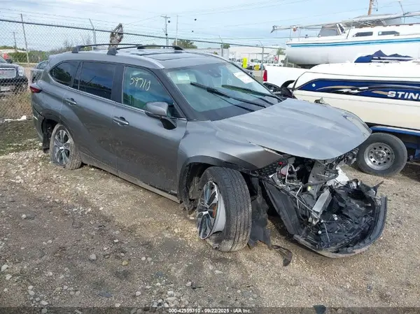 5TDKBRCH6SS662724 2025 TOYOTA HIGHLANDER - Image 1