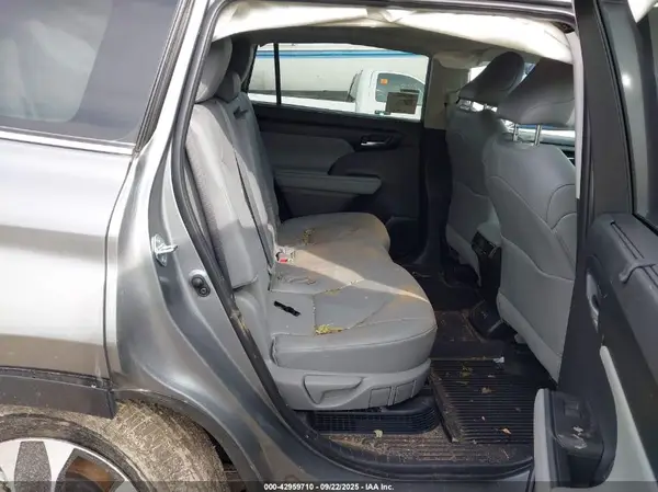 5TDKBRCH6SS662724 2025 TOYOTA HIGHLANDER - Image 8