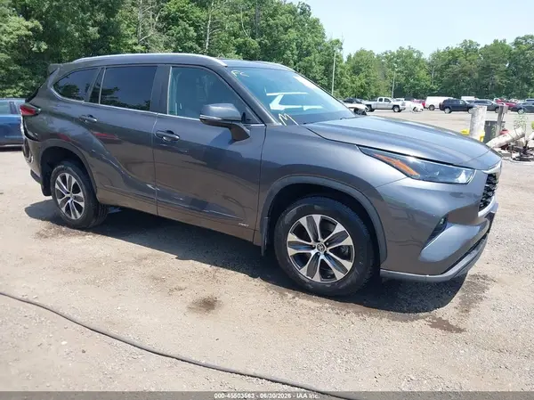 5TDKBRCH7PS123861 2023 TOYOTA HIGHLANDER - Image 1