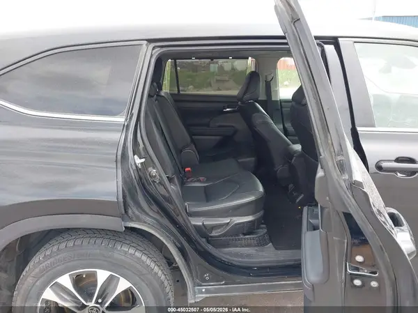 5TDKBRCH7PS131796 2023 TOYOTA HIGHLANDER - Image 8