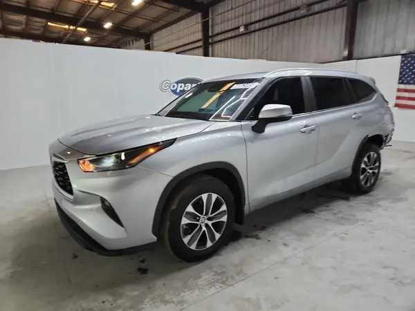 5TDKBRCH7PS575065 2023 TOYOTA HIGHLANDER - Image 1