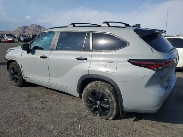 5TDKBRCH7RS604504 2024 TOYOTA HIGHLANDER - Image 2