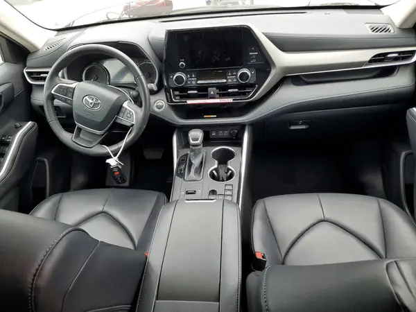 5TDKBRCH7RS631203 2024 TOYOTA HIGHLANDER - Image 8
