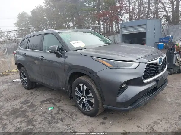 5TDKBRCH7RS638300 2024 TOYOTA HIGHLANDER - Image 1