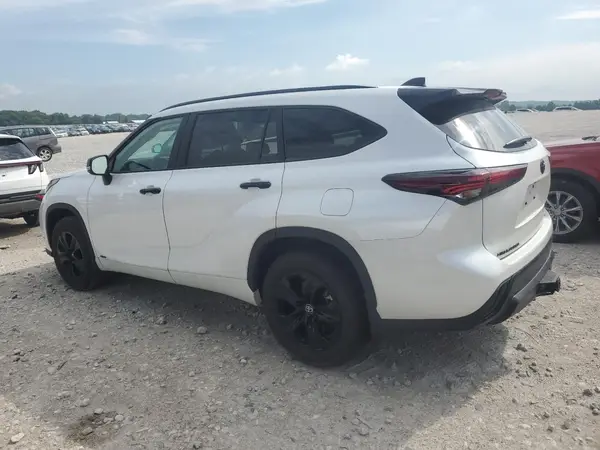 5TDKBRCH7RS643982 2024 TOYOTA HIGHLANDER - Image 2