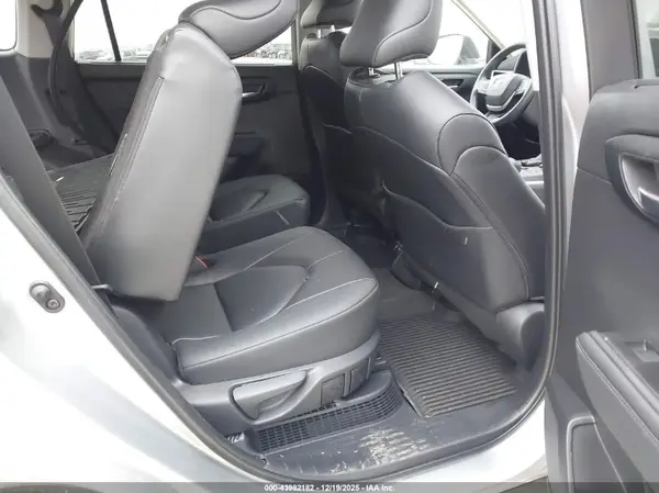 5TDKBRCH7SS649321 2025 TOYOTA HIGHLANDER - Image 8
