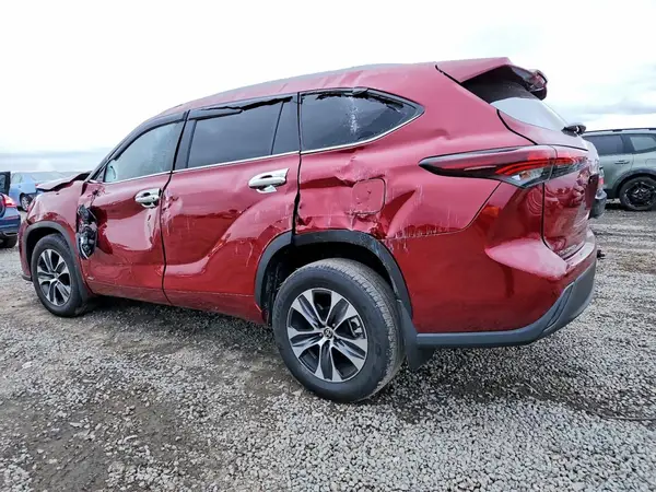 5TDKBRCH7SS669729 2025 TOYOTA HIGHLANDER - Image 2