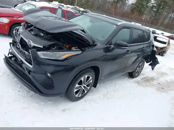 5TDKBRCH7SS684604 2025 TOYOTA HIGHLANDER - Image 2