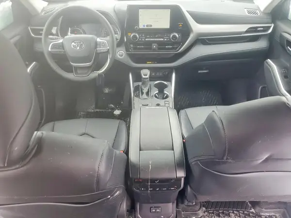 5TDKBRCH7TS690839 2026 TOYOTA HIGHLANDER - Image 8
