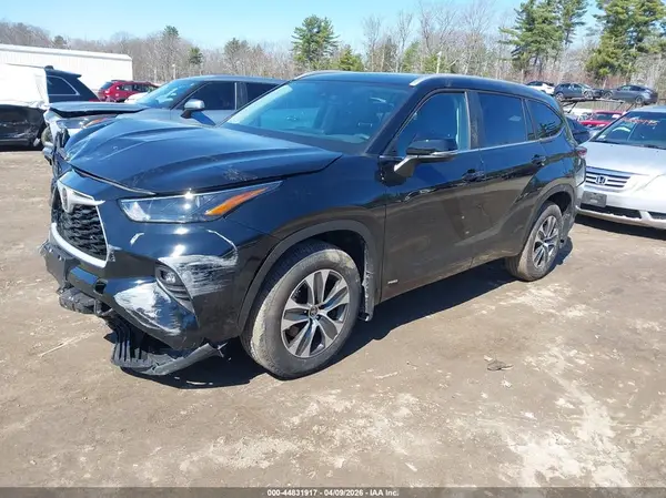 5TDKBRCH7TS709163 2026 TOYOTA HIGHLANDER - Image 2