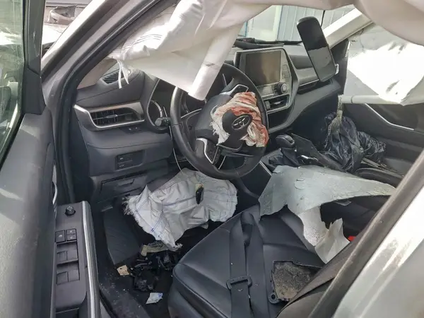 5TDKBRCH8PS117292 2023 TOYOTA HIGHLANDER - Image 8