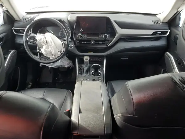 5TDKBRCH8PS576631 2023 TOYOTA HIGHLANDER - Image 8