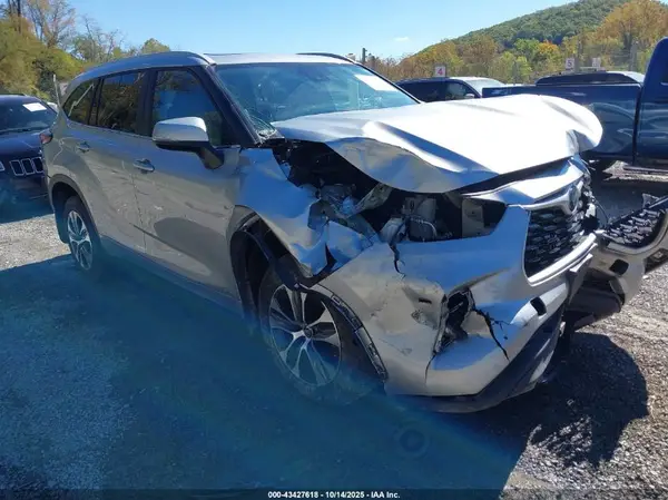 5TDKBRCH8RS603748 2024 TOYOTA HIGHLANDER - Image 1