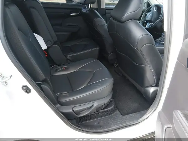 5TDKBRCH8RS615267 2024 TOYOTA HIGHLANDER - Image 8