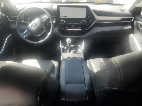 5TDKBRCH8RS617214 2024 TOYOTA HIGHLANDER - Image 8