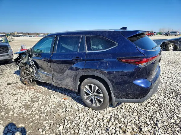 5TDKBRCH8RS631694 2024 TOYOTA HIGHLANDER - Image 2