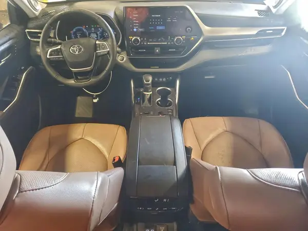 5TDKBRCH8SS646041 2025 TOYOTA HIGHLANDER - Image 8
