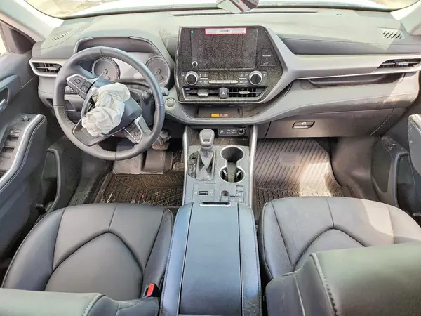 5TDKBRCH8TS696469 2026 TOYOTA HIGHLANDER - Image 8