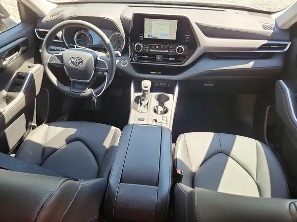 5TDKBRCH8TS705137 2026 TOYOTA HIGHLANDER - Image 8