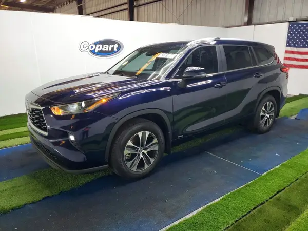 5TDKBRCH9PS126003 2023 TOYOTA HIGHLANDER - Image 1