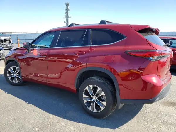 5TDKBRCH9PS126034 2023 TOYOTA HIGHLANDER - Image 2