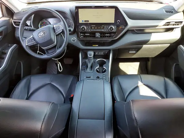 5TDKBRCH9PS126034 2023 TOYOTA HIGHLANDER - Image 8