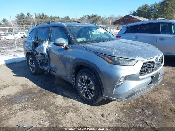 5TDKBRCH9RS606285 2024 TOYOTA HIGHLANDER - Image 1