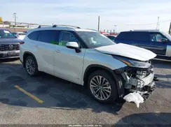 5TDKBRCH9SS653726 2025 TOYOTA HIGHLANDER
