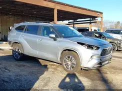 5TDKBRCH9SS653838 2025 TOYOTA HIGHLANDER